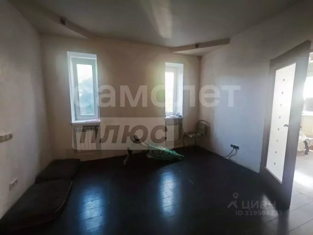Дом в Крым, Симферополь ул. Белая, 30 (485 м) - Фото 1
