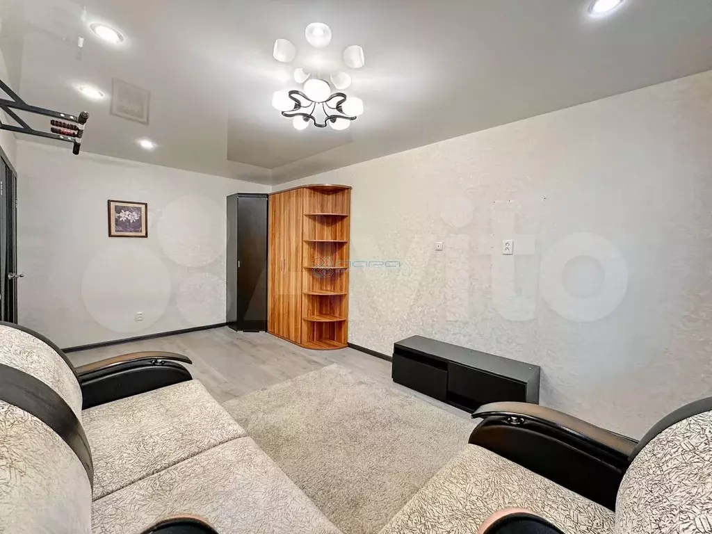 1-к. квартира, 31 м, 1/9 эт. - Фото 1