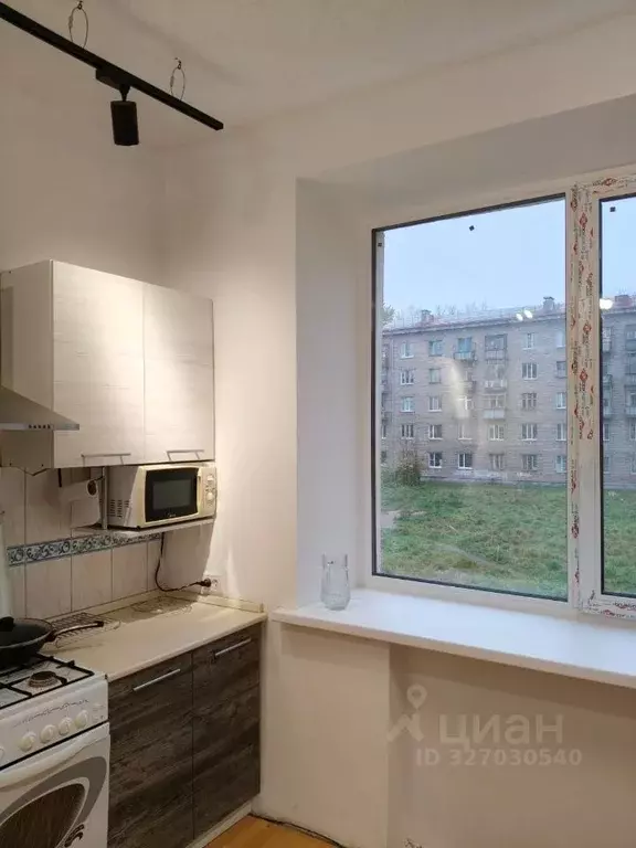 3-к кв. Вологодская область, Череповец ул. Ломоносова, 40А (74.7 м) - Фото 0