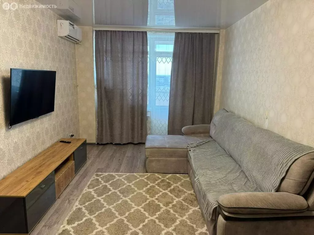 1-комнатная квартира: Уссурийск, Крестьянская улица, 179 (39.8 м) - Фото 1