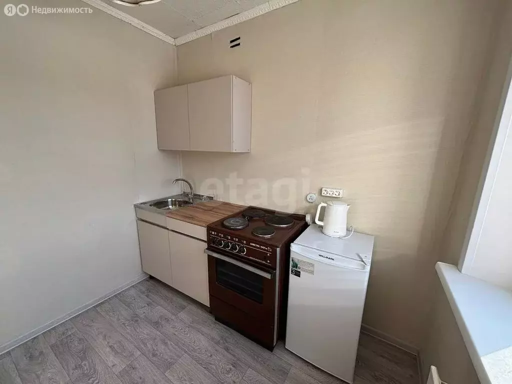 1-комнатная квартира: посёлок Текстильщиков, 4-й микрорайон, 15А (27 ... - Фото 1