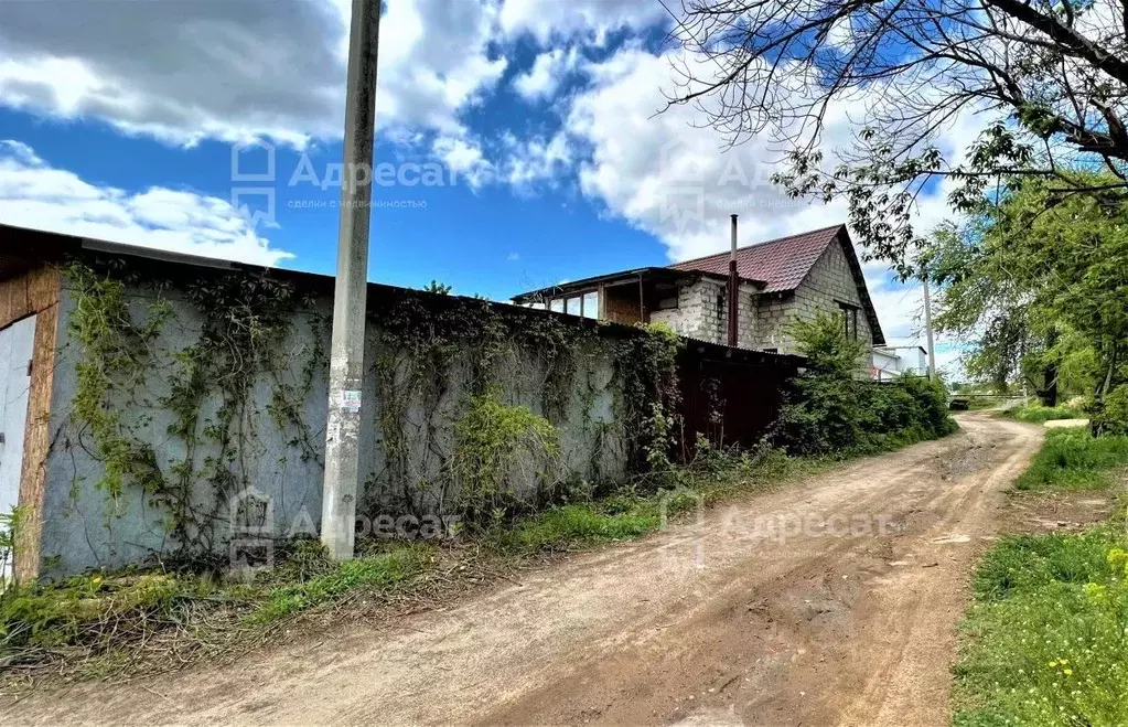 Дом в Волгоградская область, Волгоград ул. Сержанта Воронова (130 м) - Фото 0
