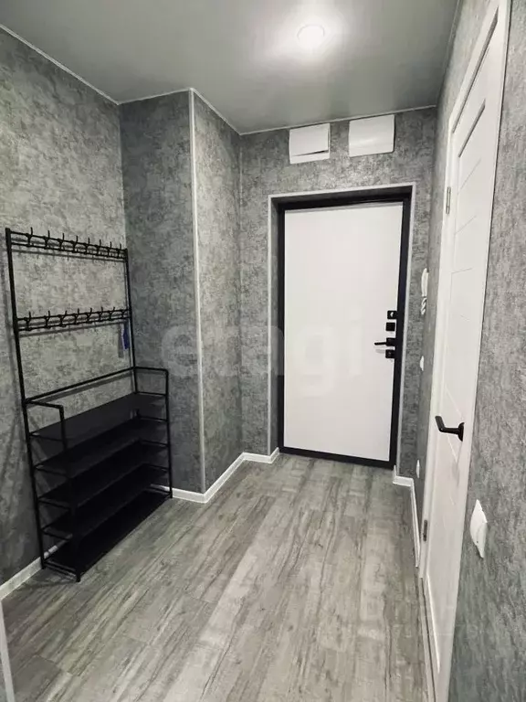 1-к кв. Тюменская область, Тюмень ул. Первооткрывателей, 2 (37.0 м) - Фото 1