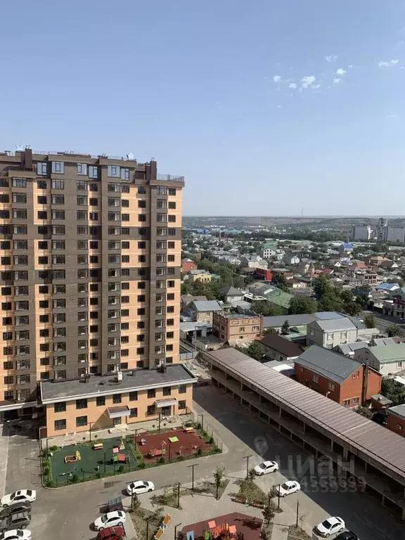 2-к кв. Карачаево-Черкесия, Черкесск Кавказская ул., 92В/2 (76.6 м) - Фото 1