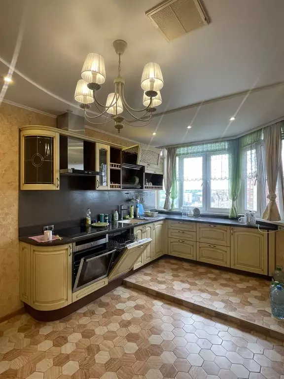 Продаётся 2-к квартира, 72 м - Фото 0