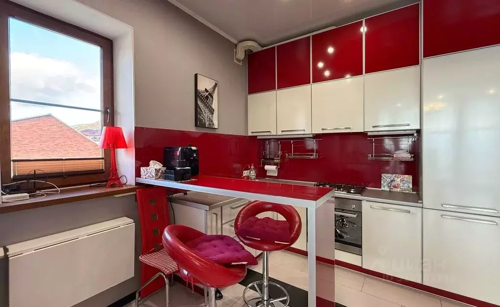 Студия Краснодарский край, Геленджик ул. Горького, 68 (55.0 м) - Фото 1