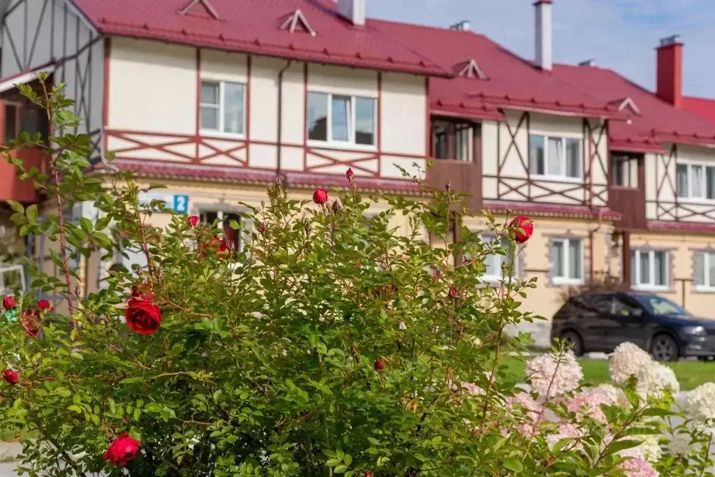 Таунхаус в Свердловская область, Екатеринбург бул. Петра Кожемяко, 2 ... - Фото 1