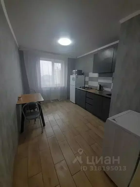 2-к кв. Ростовская область, Батайск ул. Воровского, 11 (65.0 м) - Фото 0