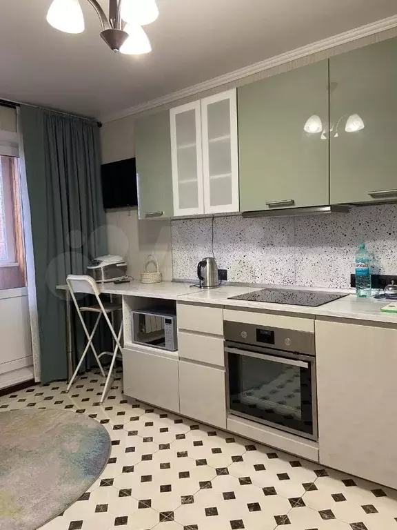 1-к. квартира, 46 м, 5/17 эт. - Фото 0