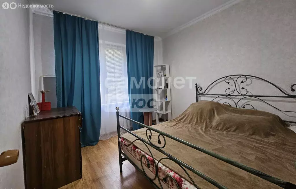 3-комнатная квартира: Махачкала, улица Ирчи Казака, 116А (47.9 м) - Фото 0