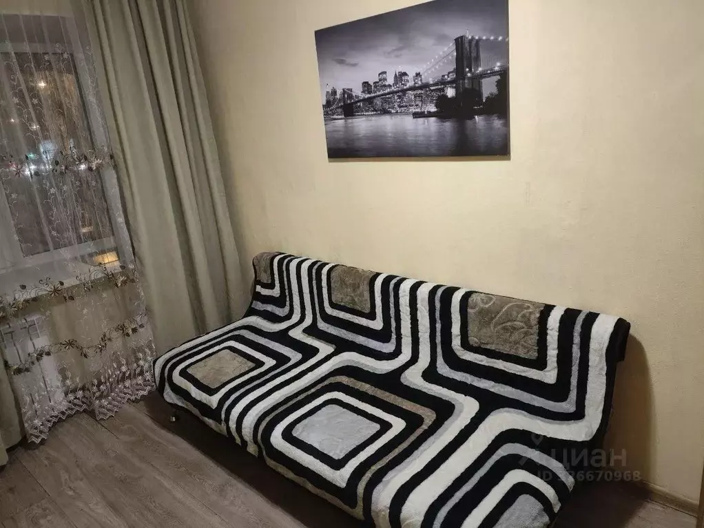 Комната Свердловская область, Екатеринбург ул. 8 Марта, 92 (9.3 м) - Фото 1