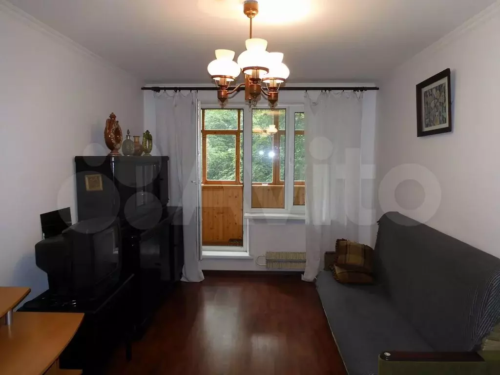2-к. квартира, 50 м, 6/9 эт. - Фото 1