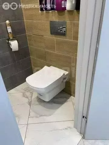 3-комнатная квартира: Тюмень, улица Федюнинского, 54к2 (92.7 м) - Фото 1