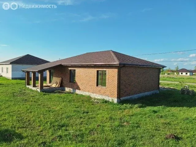 Дом в село Дальняя Игуменка, улица 26 Июля (105 м) - Фото 1