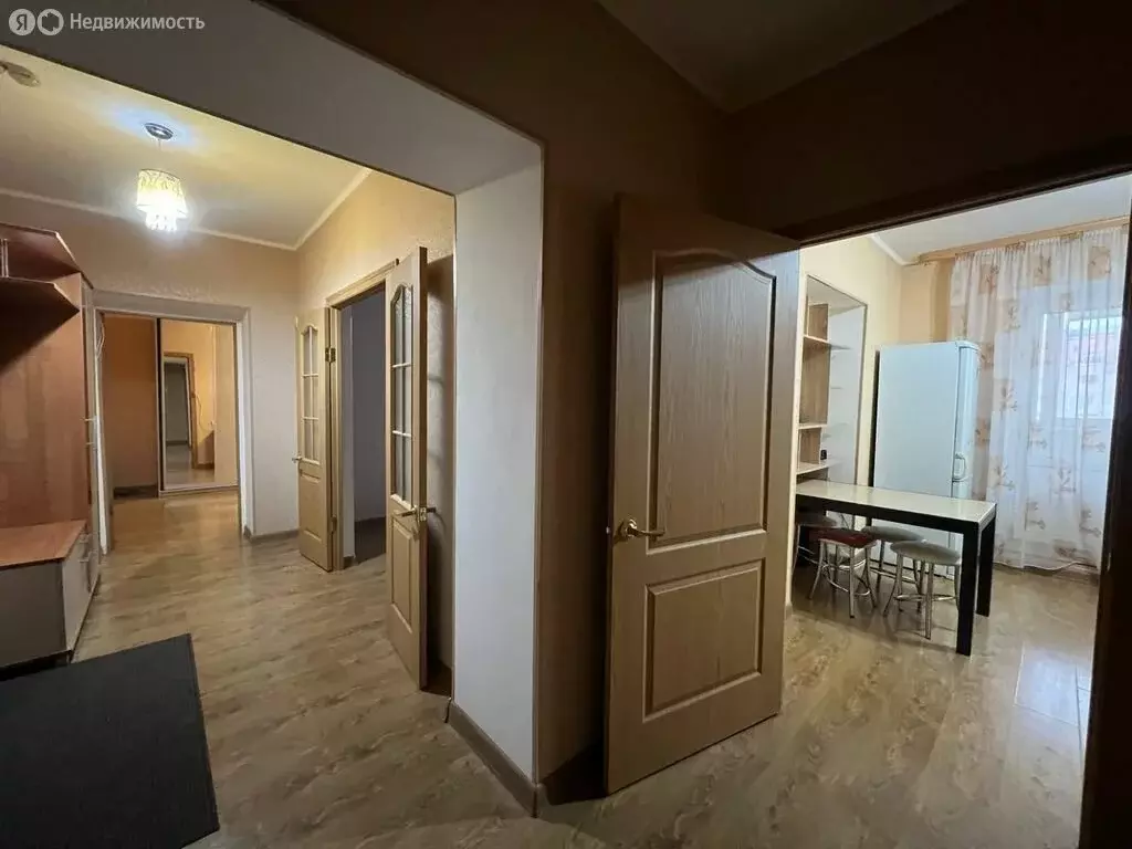 2-комнатная квартира: Оренбург, Салмышская улица, 62 (61.3 м) - Фото 1