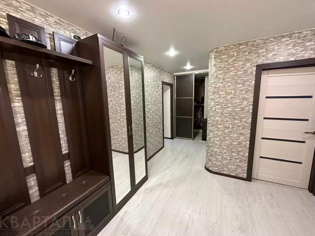 2-к кв. Амурская область, Благовещенск ул. Шимановского, 78 (85.4 м) - Фото 1