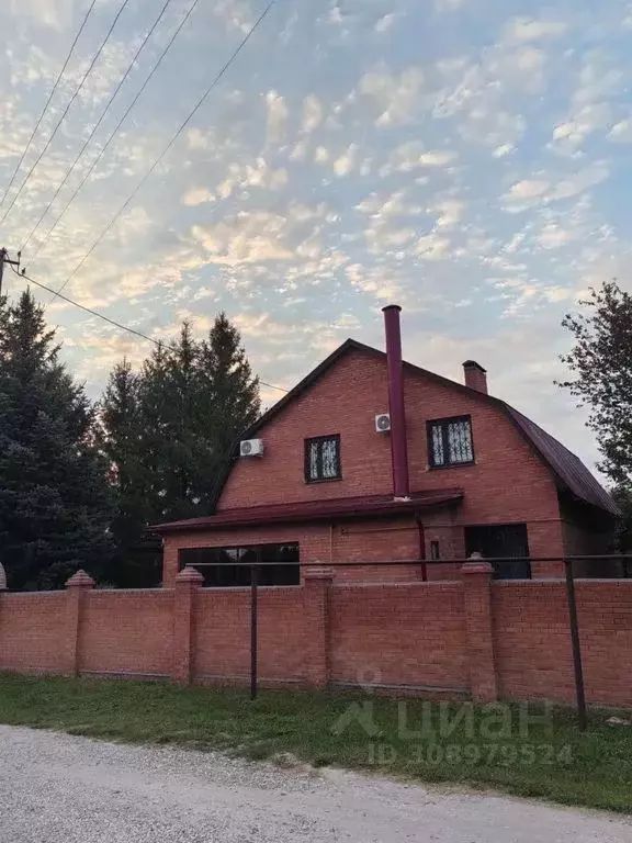 Дом в Самарская область, Ставропольский район, с. Пискалы ул. ... - Фото 1