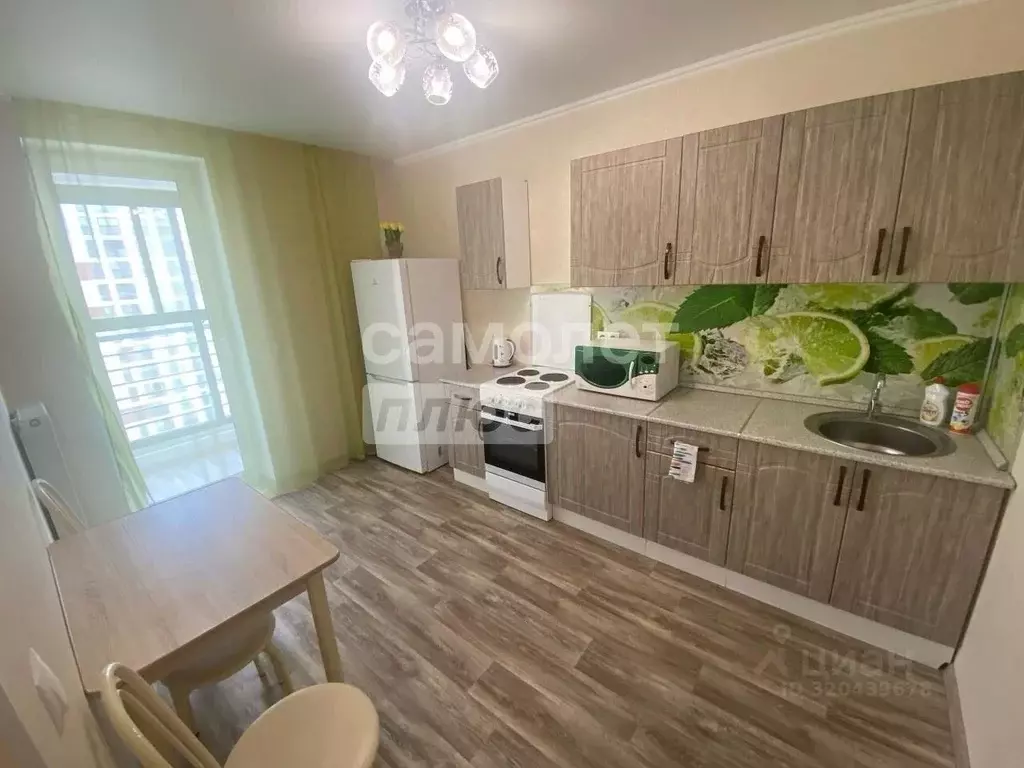 1-к кв. Тюменская область, Тюмень ул. 50 лет Октября, 57В (36.6 м) - Фото 1