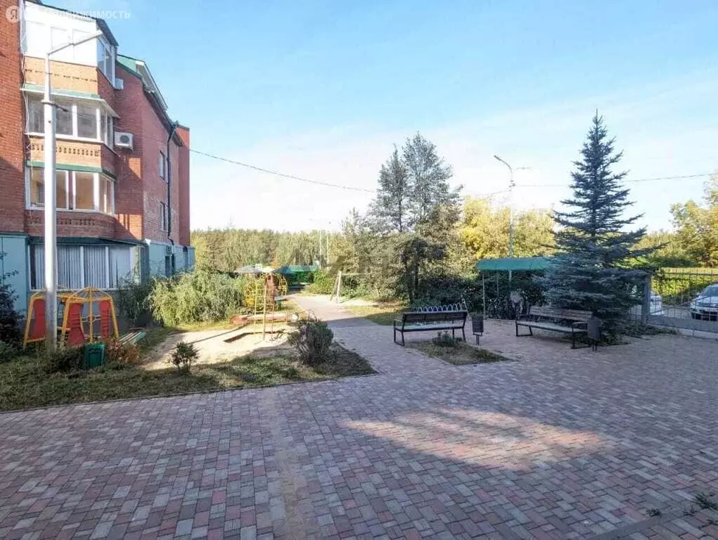 3-комнатная квартира: Набережные Челны, проспект Чулман, 64 (68 м) - Фото 2