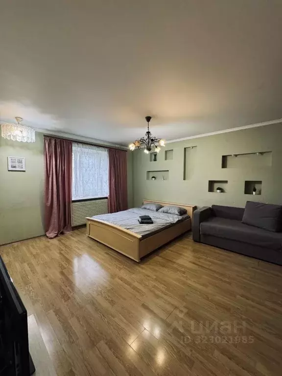 1-к кв. Удмуртия, Ижевск Удмуртская ул., 284 (30.0 м) - Фото 1