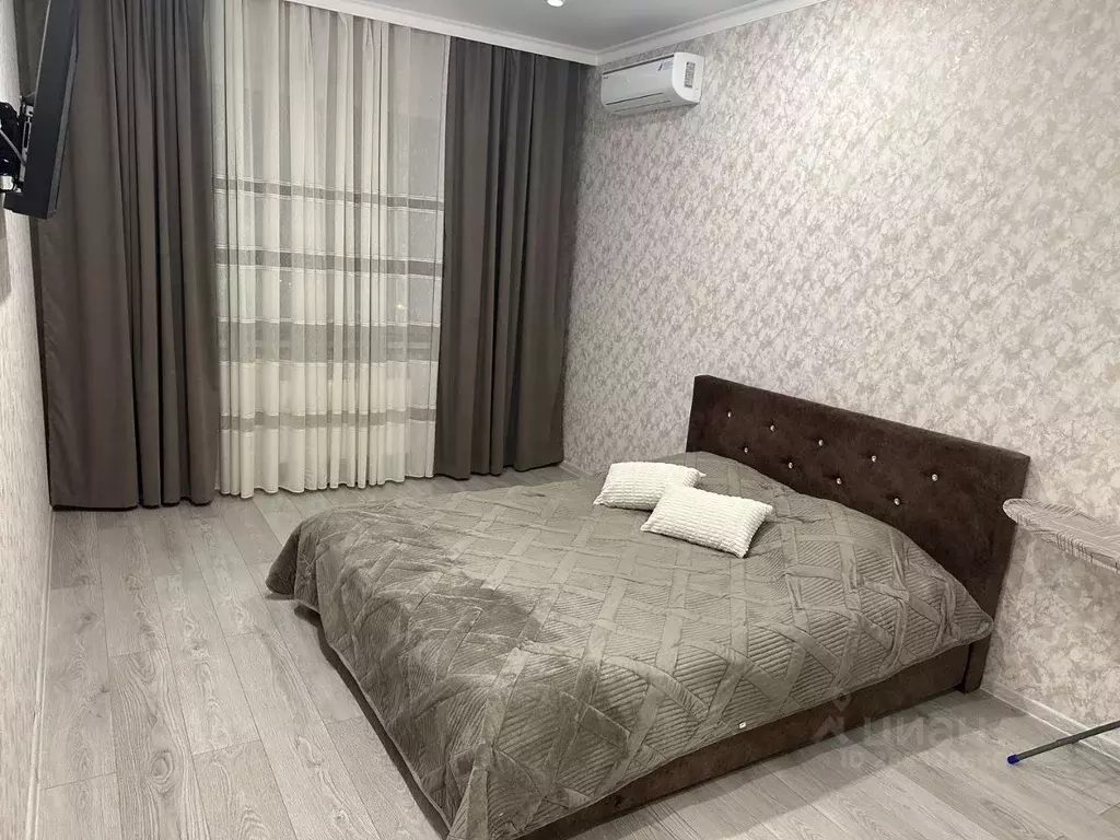 2-к кв. Краснодарский край, Геленджик Туристическая ул., 4Гк1 (42.0 м) - Фото 0