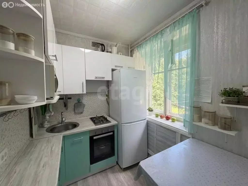 2-комнатная квартира: Можга, улица Горбунова, 27 (45 м) - Фото 1