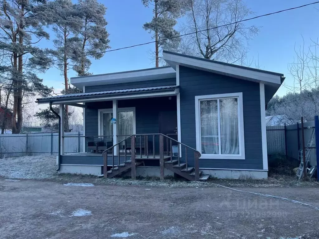 Дом в Ленинградская область, Приозерск Выборгская ул., 19 (54 м) - Фото 1