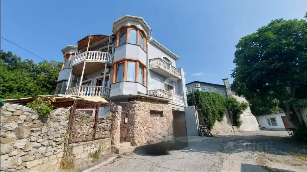 Дом в Крым, Ялта муниципальный округ, Гаспра пгт ул. Маратовская, 15 ... - Фото 1