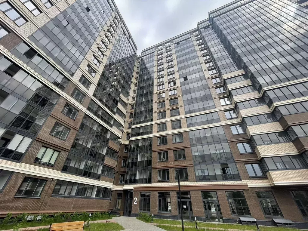 2-к. квартира, 43 м, 8/16 эт. - Фото 1