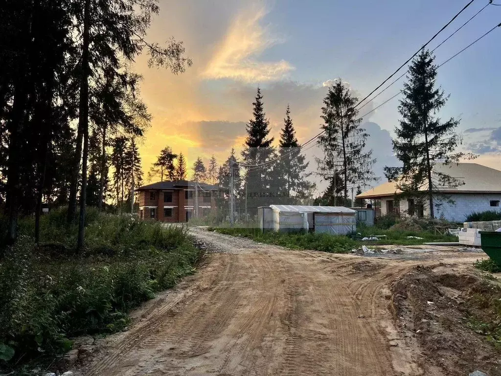 Участок в Московская область, Наро-Фоминский городской округ, д. ... - Фото 2
