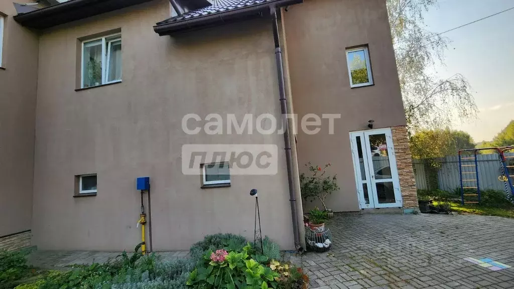 Дом в Смоленская область, Смоленск ш. Киевское, 12 (162 м) - Фото 1