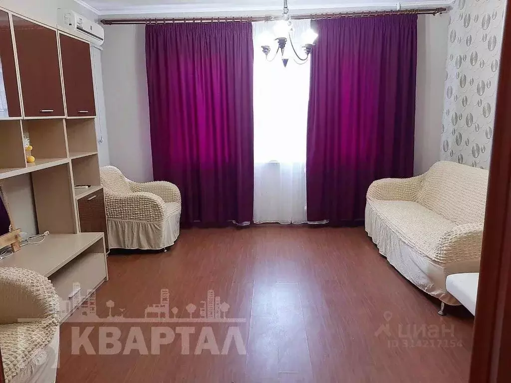 2-к кв. Краснодарский край, Новороссийск 15-й мкр,  (60.0 м) - Фото 0