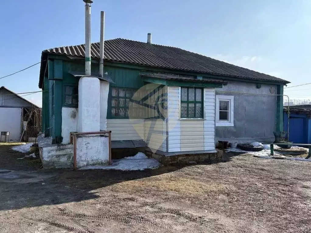 Дом в Белгородская область, Старооскольский городской округ, с. ... - Фото 1