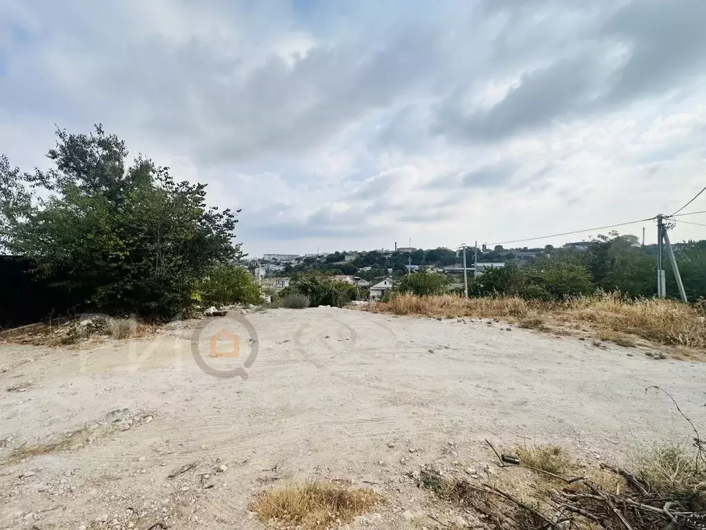 Участок в Севастополь ул. Парашютная (5.8 сот.) - Фото 0