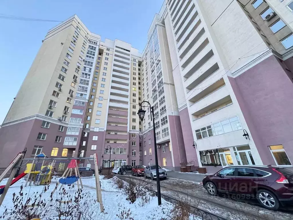1-к кв. Свердловская область, Екатеринбург ул. Смазчиков, 3 (40.0 м) - Фото 0