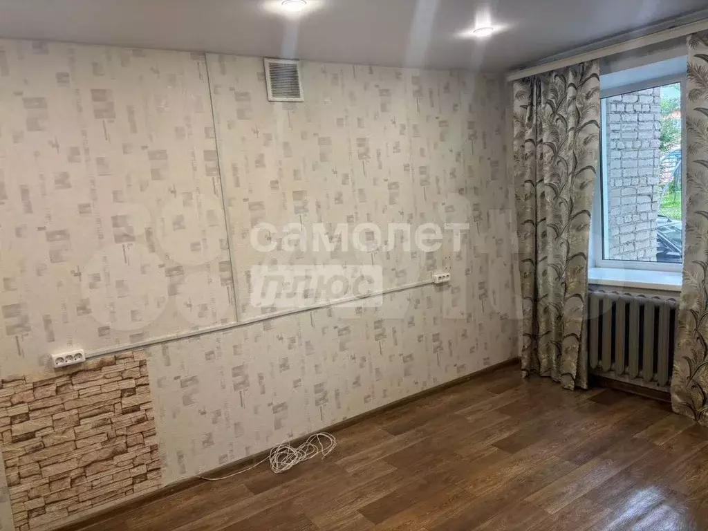 Комната 13,6 м в 1-к., 1/5 эт. - Фото 1