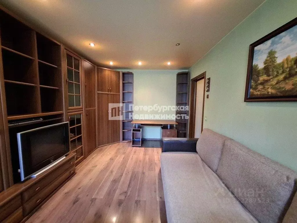 2-к кв. Санкт-Петербург ул. Жени Егоровой, 5К1 (44.0 м) - Фото 0