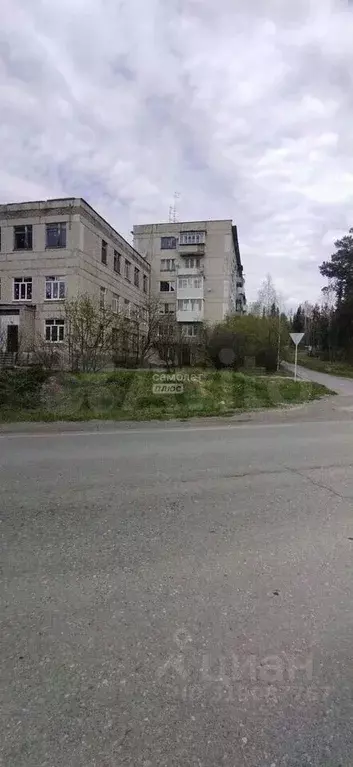 3-к кв. Свердловская область, Серов Вятчино мкр,  (52.7 м) - Фото 0