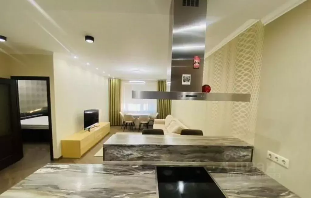 2-к кв. Ростовская область, Ростов-на-Дону просп. Соколова, 72 (70.0 ... - Фото 1