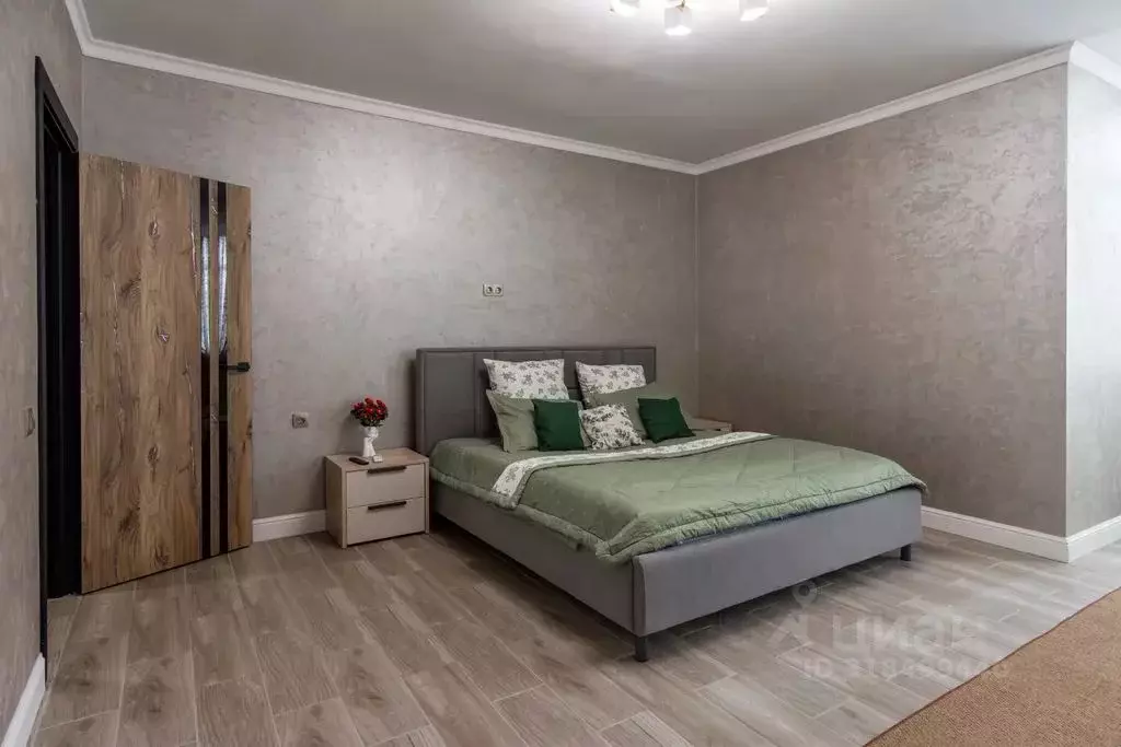 1-к кв. Краснодарский край, Геленджик Вокзальный пер., 1 (45.0 м) - Фото 0