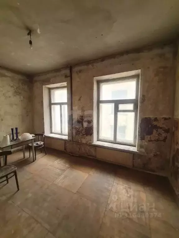 2-к кв. Санкт-Петербург наб. Лейтенанта Шмидта, 13 (42.4 м) - Фото 0