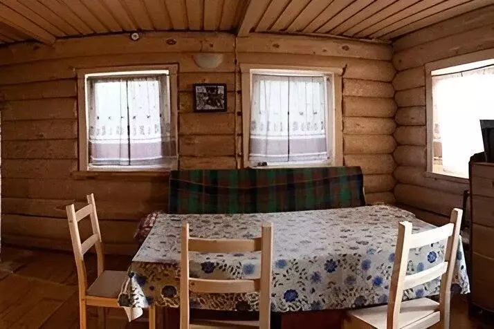 Дом в Карелия, Медвежьегорский район, Великогубское с/пос, д. Типиницы ... - Фото 1