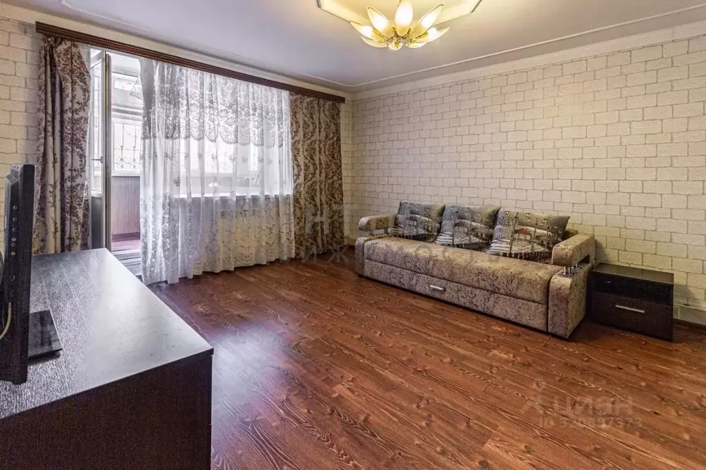 2-к кв. Липецкая область, Липецк ул. Фрунзе, 43 (74.0 м) - Фото 1