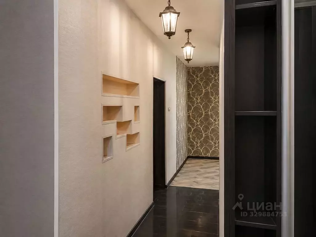 3-к кв. Иркутская область, Иркутск ул. Доржи Банзарова, 33 (75.7 м) - Фото 1
