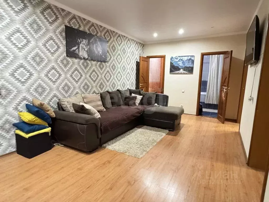 3-к кв. Белгородская область, Белгород ул. Горького, 52б (79.3 м) - Фото 1