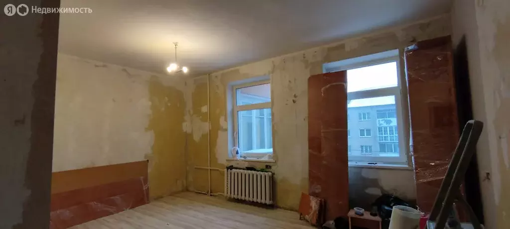 1к в 8-комнатной квартире (21.8 м) - Фото 1