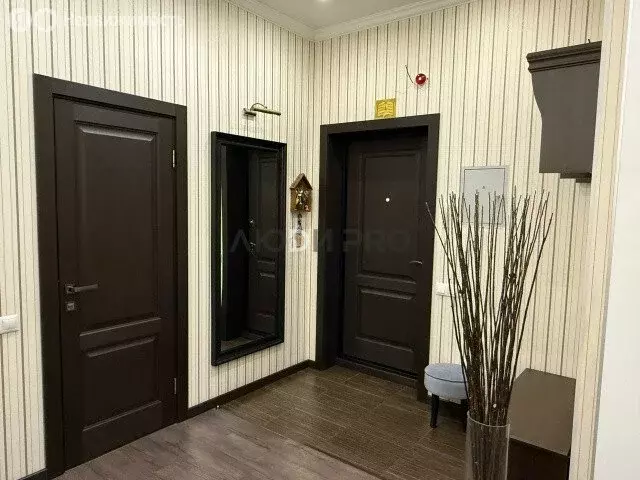 3-комнатная квартира: Уфа, улица Набережная реки Уфы, 11к2 (89.9 м) - Фото 1