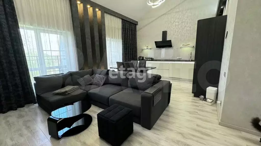 3-к. квартира, 105 м, 5/5 эт. - Фото 1