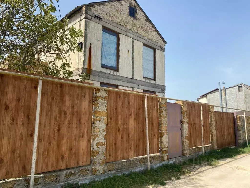 Дом в Крым, Сакский район, Суворовское с/пос, Строитель СНТ ул. 5-я ... - Фото 1