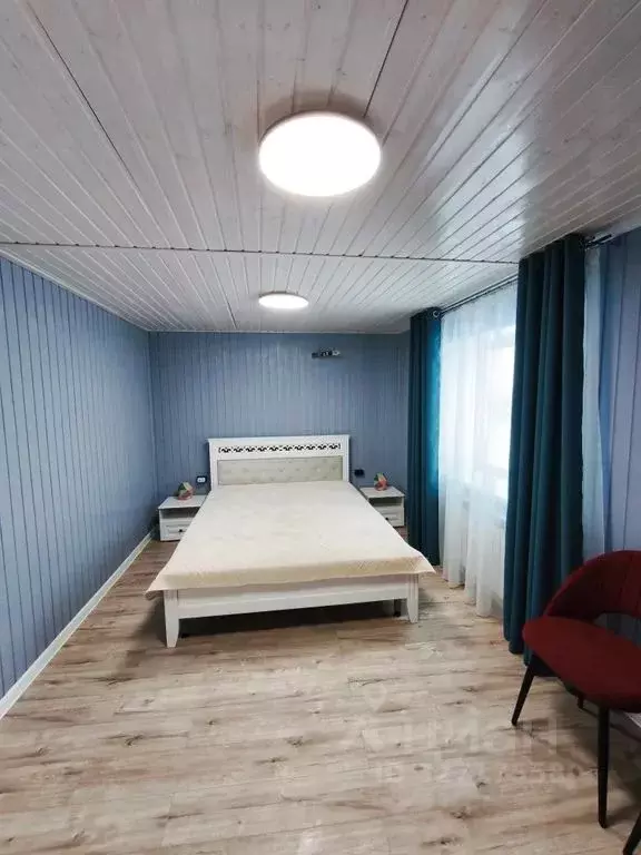 Дом в Саратовская область, Новобурасское муниципальное образование, с. ... - Фото 1